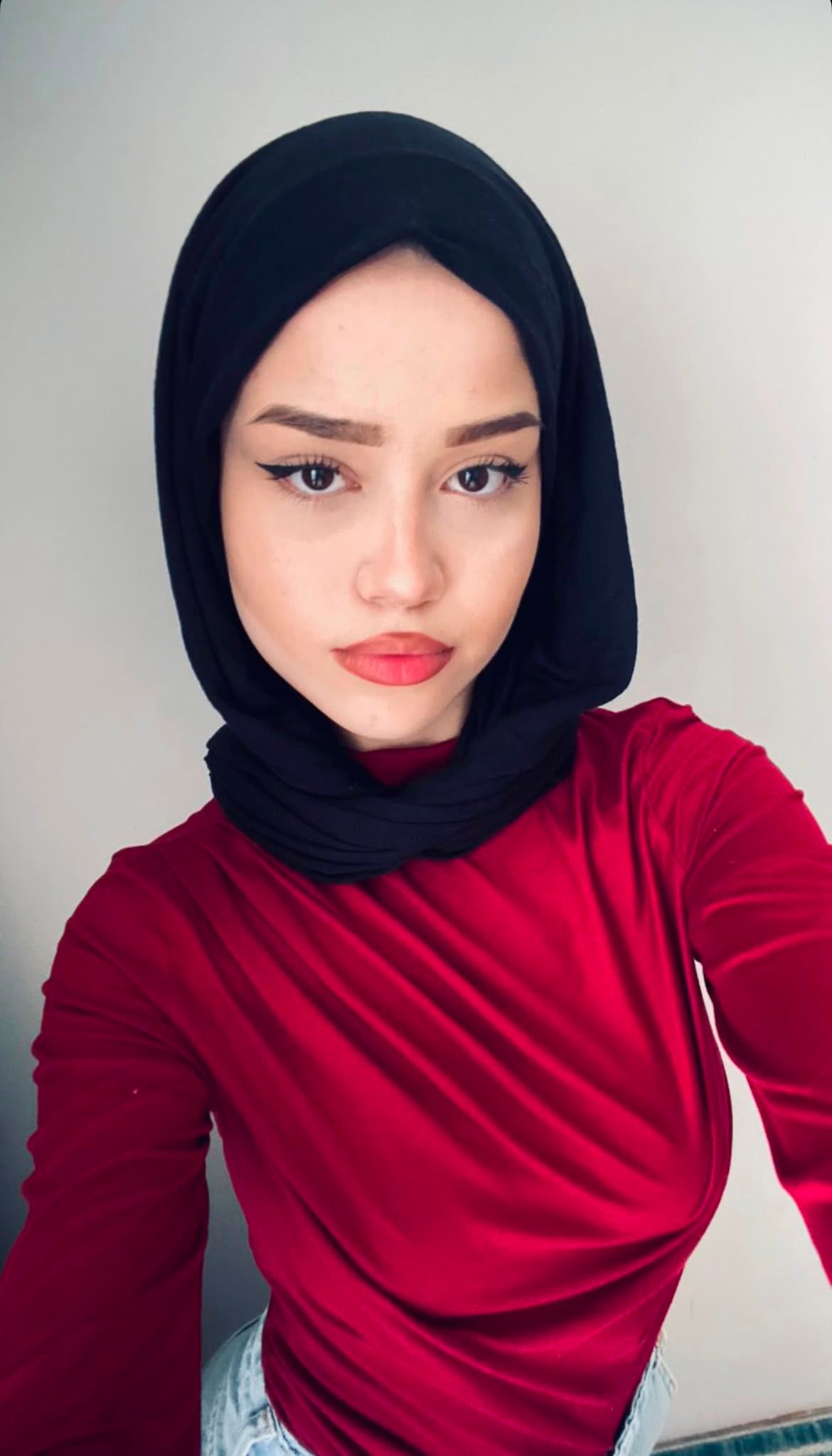 Varlık Gecelik Görüşen Escort Bayan Elçin