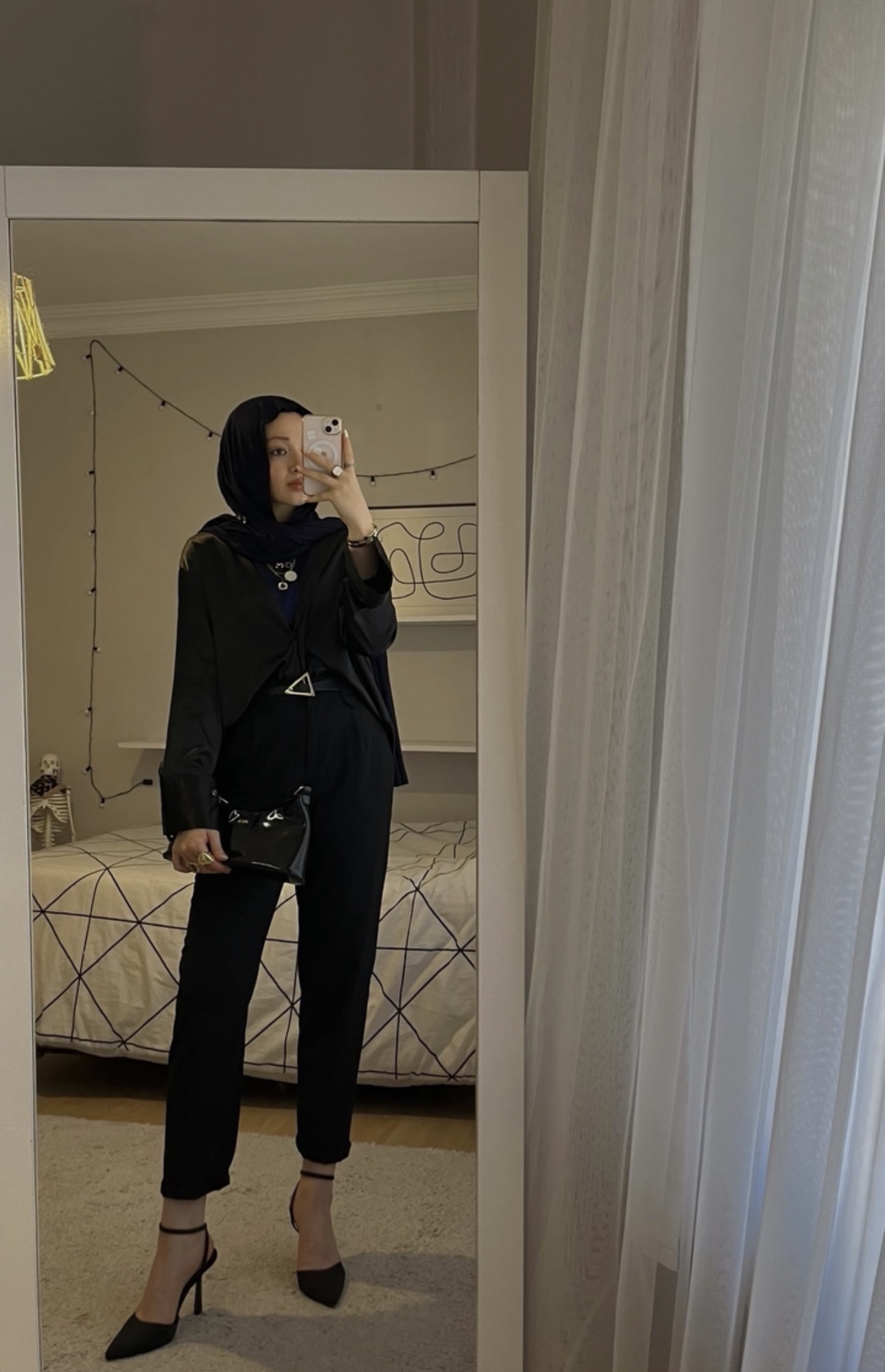 Dirsekli Sabırlı Bayan Escort Bayan Şeyda
