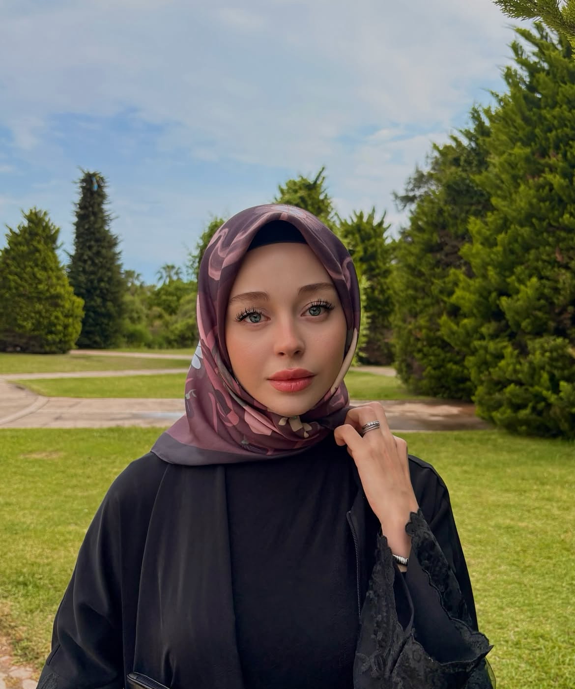 Dağ Kapı Başarıyı Elde Etmiş Kadın Escort Bayan Rabia
